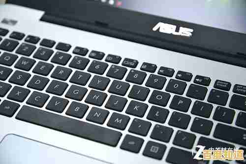 华硕笔记本键盘：卓越手感与高效输入的完美融合